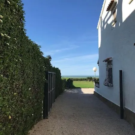 Casa de Férias Casa Luna Primera Línea De La Playa Almadrava